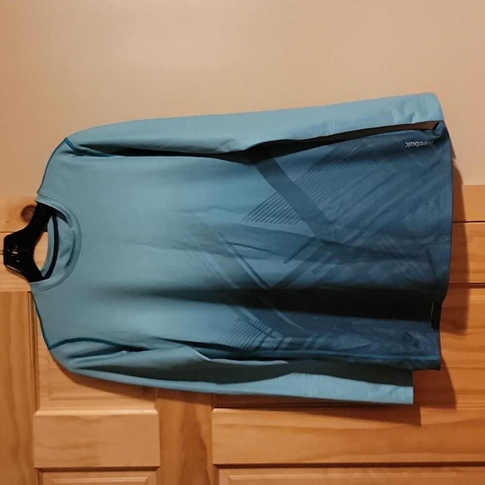 Reebok Long sleeve thermal shirt Large